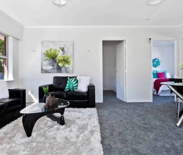 Refurbished Royal Oak Unit - Photo 3