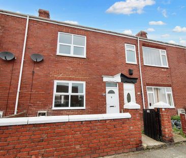 3 bedroom terraced house to rent - Photo 4