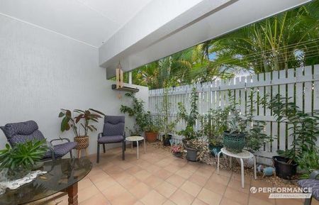 1/8 Regent Street, Hyde Park QLD 4812 - Apartment For Rent | Domain - Photo 3