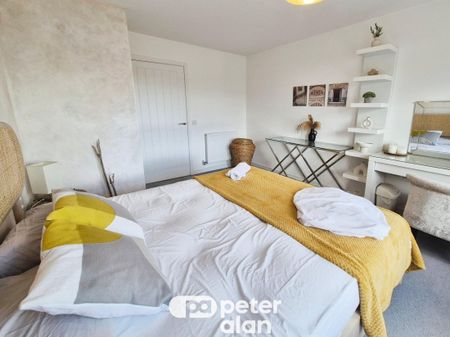 Riverbank Avenue, NEWPORT - Photo 3