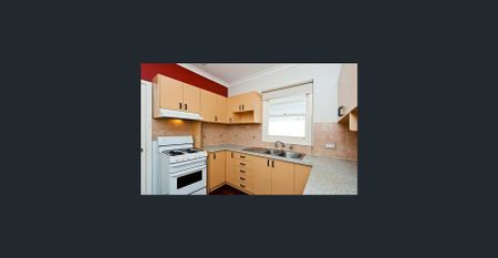 Spacious Charming Family Home - Photo 5