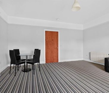 Apt 4, 50 Myrtlefield Park, Belfast, BT9 6NF - Photo 3