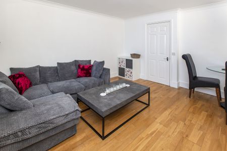 2 bedroom apartment to rent - Photo 2