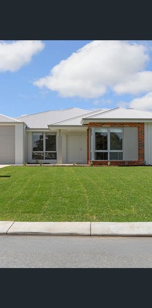 3/8 Fortini Ct, Hamilton Hill, WA 6163 - Photo 1
