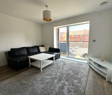 Cross Street, Portsmouth Part Furnished - Photo 3