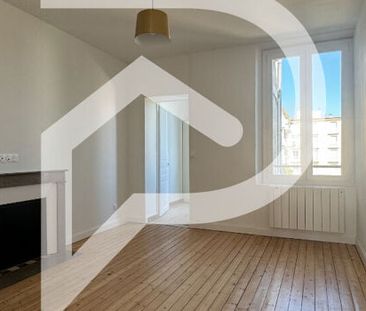 Appartement 5 pièces 98m2 REIMS 970 euros - Photo 1