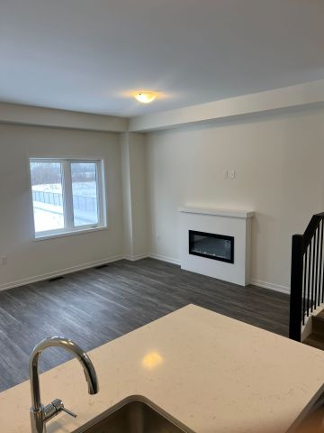 For Lease - 22 Seahorse Common, Cambridge, Ontario - Photo 3