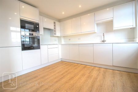 2 bedroom penthouse to rent - Photo 5