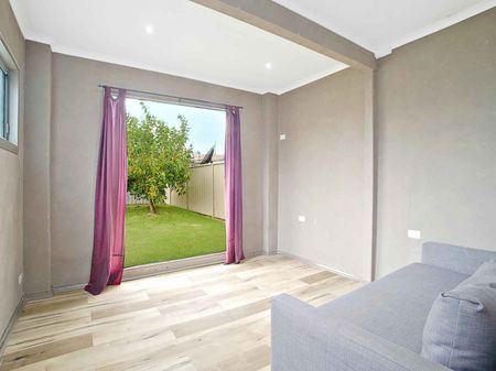 Handy Location ! - Photo 3