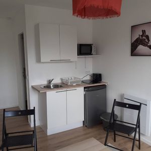 Studio - Meublé et équipé - Tram Jean Moulin - Photo 2