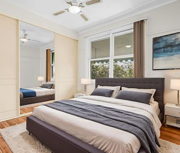 Light-Filled Family Living in a Leafy, Blue-Chip Pocket - Photo 5