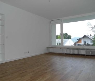 Modernisierte 4,5-Zi-Maisonettewohnung mit eigenem Garten in Bad Go... - Foto 1