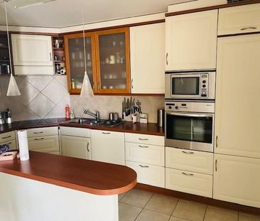 Appartement de 3.5 pièces avec une terrasse et une vue - Foto 3