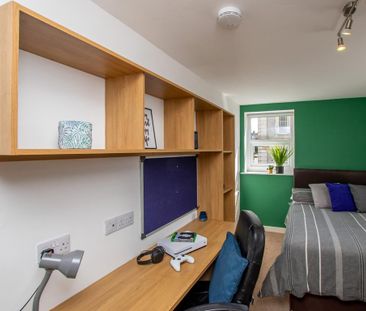 4 bedroom apartment to rent - Photo 6