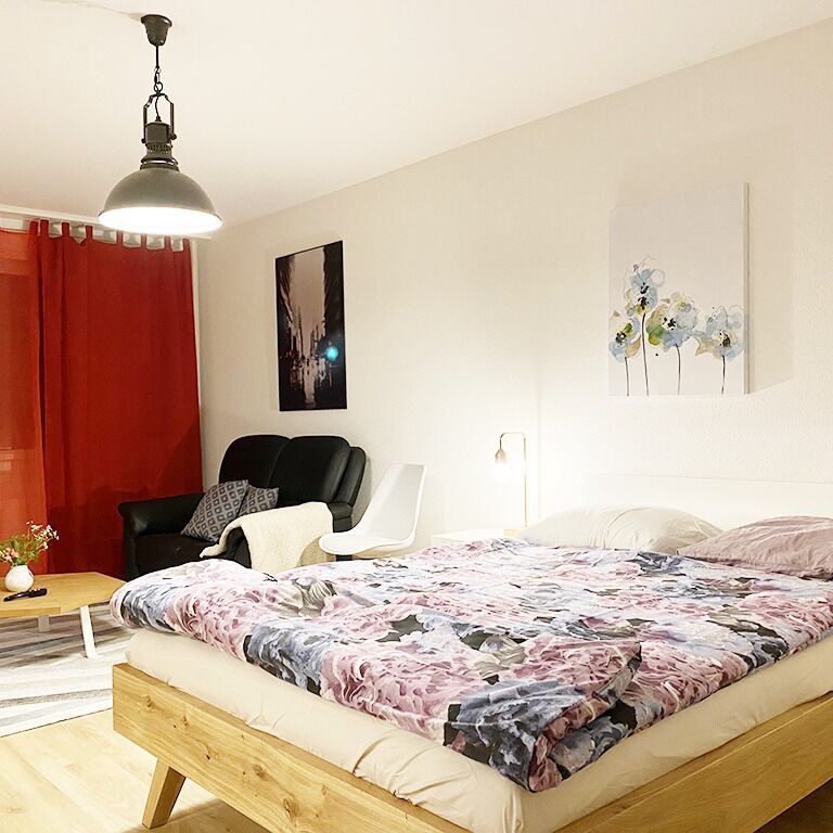 Appartement meublé confortable de 1,5 pièce avec vue sur la ville à Zurich - Photo 1