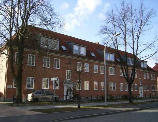 1 Raum WHG zentrale Lage direkt am Stadtpark - Foto 1