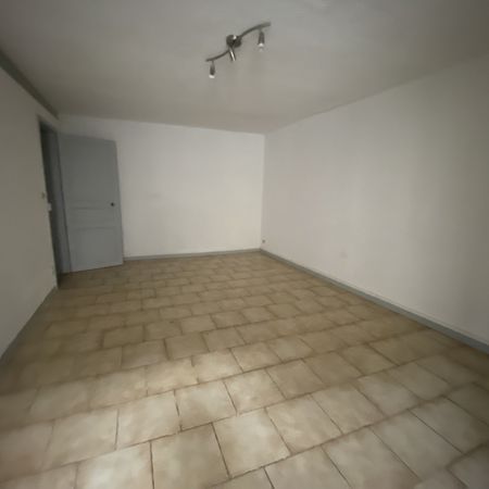 Location Appartement 2 pièces 48m² NEMOURS 77140 - Photo 4