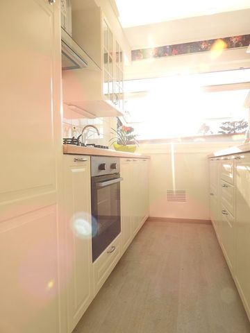 Location Appartement 4 pièces 82m² LONGWY 54400 - Photo 3