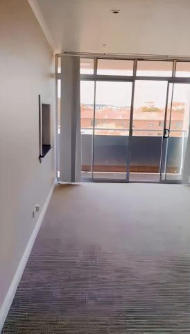 2 bed 1 bath - Photo 2