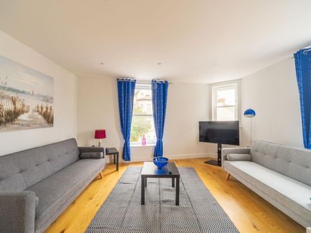 2 bedroom apartment to rent - Photo 4