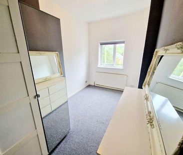 Bury New Road, Prestwich, M25 - Photo 1