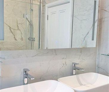 6 bedroom semi-detached house to rent - Photo 2