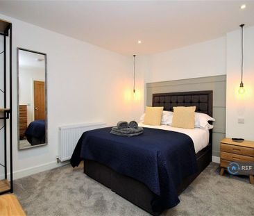 1 bedroom in a house share to rent - Photo 3