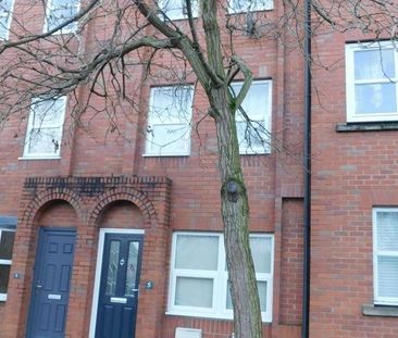 3 bedroom terraced house to rent - Photo 4