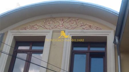 NOVISIMO-IMOBILIARE : VILA DE INCHIRIAT , ULTRACENTRAL de inchiriat - Photo 4