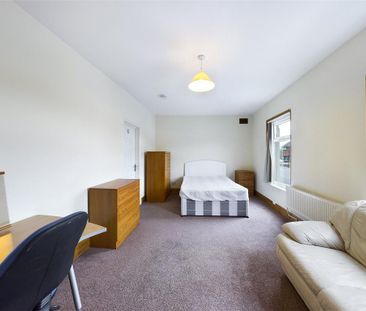 5 bedroom house to rent - Photo 2