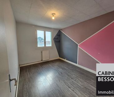 Location Appartement 3 pièces 53m² ST EGREVE 38120 - Photo 2