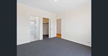 Spacious Family Home - Photo 2