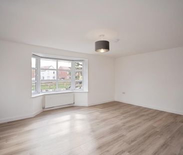 4 bedroom detached house to rent - Photo 1