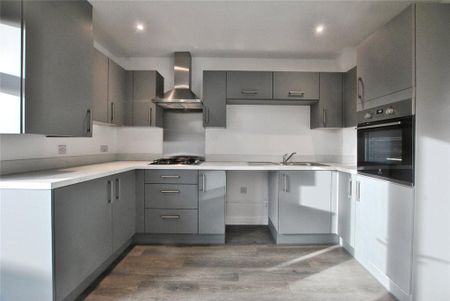 3 bedroom detached house to rent - Photo 5