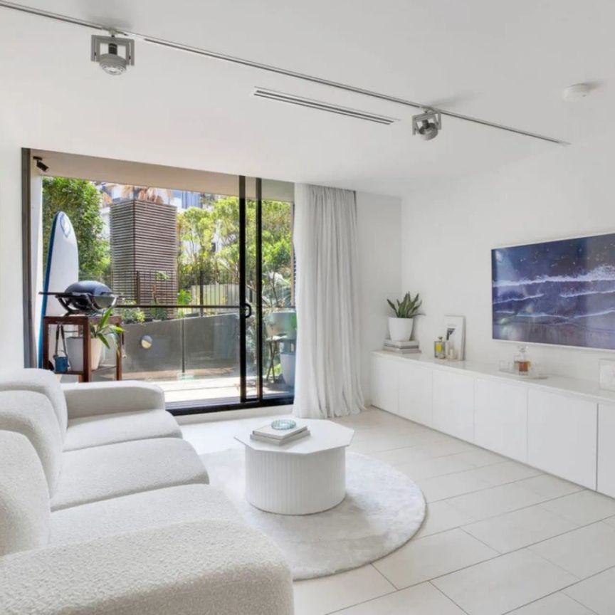 Recreated Beachside Abode Opposite Beach - Photo 1