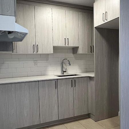 ESPACE DE DÉTENTE: 3½ Condo à LaSalle, QC - Photo 3