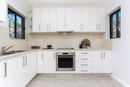 4/184 Elswick Street, Leichhardt NSW 2040 - Townhouse For Rent | Domain - Photo 2