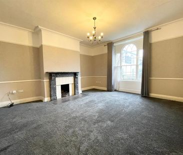 5 bedroom detached house to rent - Photo 1