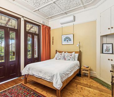 Charming family home peacefully nestled in the prestigious Toxteth ... - Photo 5