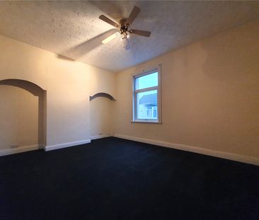 2 bed terraced house to rent in Hampton Road, Stockton-on-Tees, TS18 - Photo 3