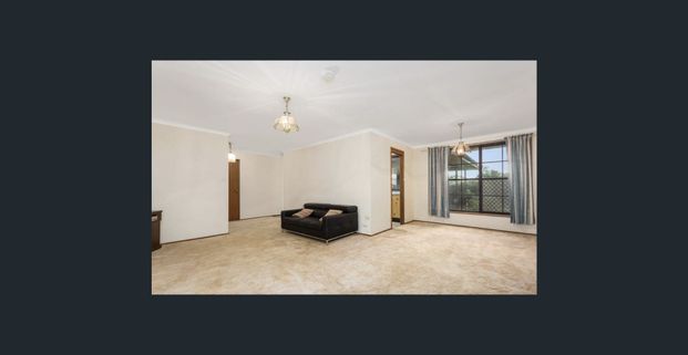 Neat and Sunny Family Home - Photo 1