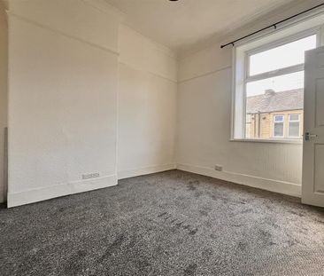 Queensberry Road, Burnley - Photo 5