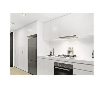 Modern 1 Bedroom 1 Bathroom - Photo 2