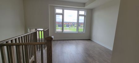 For Lease - 31 Cherry Hill, Barrie, Ontario - Photo 2