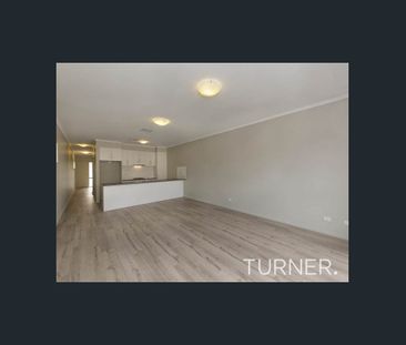 A Townhouse with all Creature Comforts - Photo 4