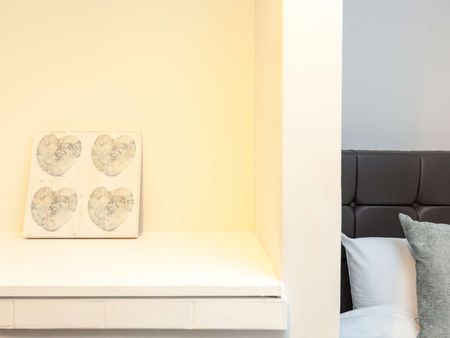 The Birches Room 1 - Photo 5