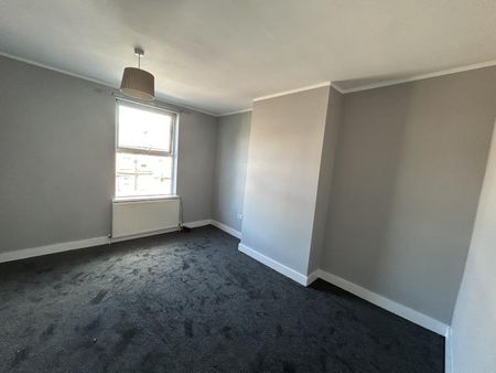 Compton Crescent, Harehills, LS9 - Leeds - Photo 4