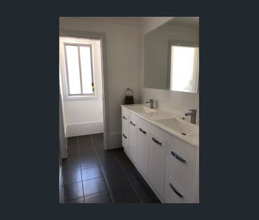 Live the dream and make it your own - Photo 5