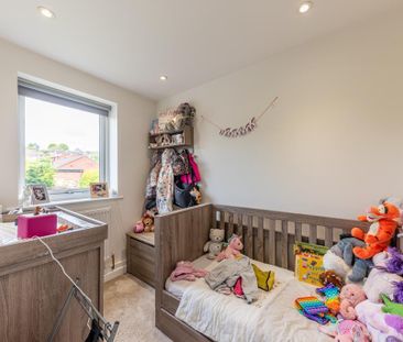 2 bedroom semi-detached house to rent - Photo 3