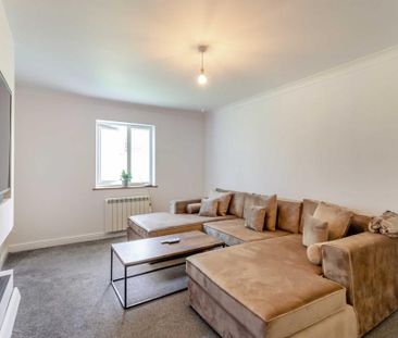 3 bedroom detached house to rent - Photo 2